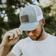 Load image into Gallery viewer, American Flag Snapback Hat
